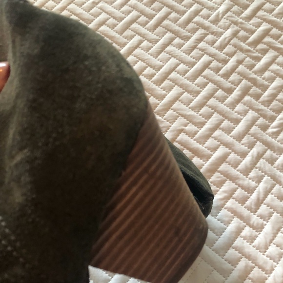 Splendid brand Olive green suede booties - Picture 10 of 13